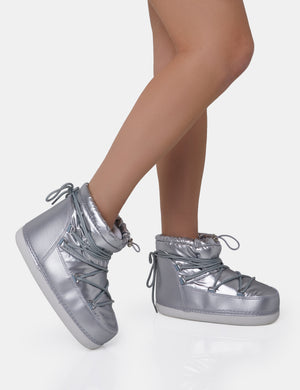 Zuri Silver Mirror Nylon Toggled Detailed Chunky Snow Ankle Boots