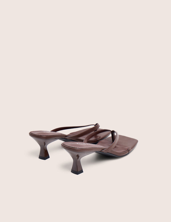 Everlast Chocolate Brown Thong Flip Flop Heels