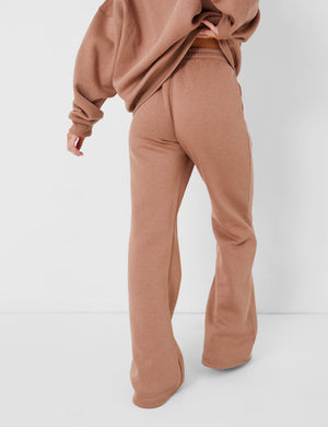 Kaiia Wide Leg Sweat Pants in Caramel