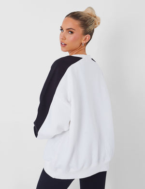 Kaiia Sport Oversized Sweatshirt in White and Black