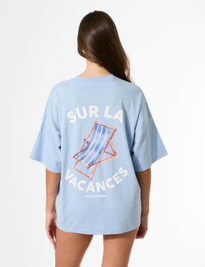 Kaiia Sur La Vacances Back Graphic Oversized T-Shirt Baby Blue