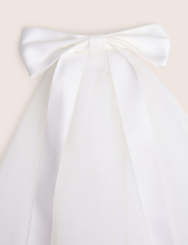 White Mesh Clip on Veil With Bow Detail