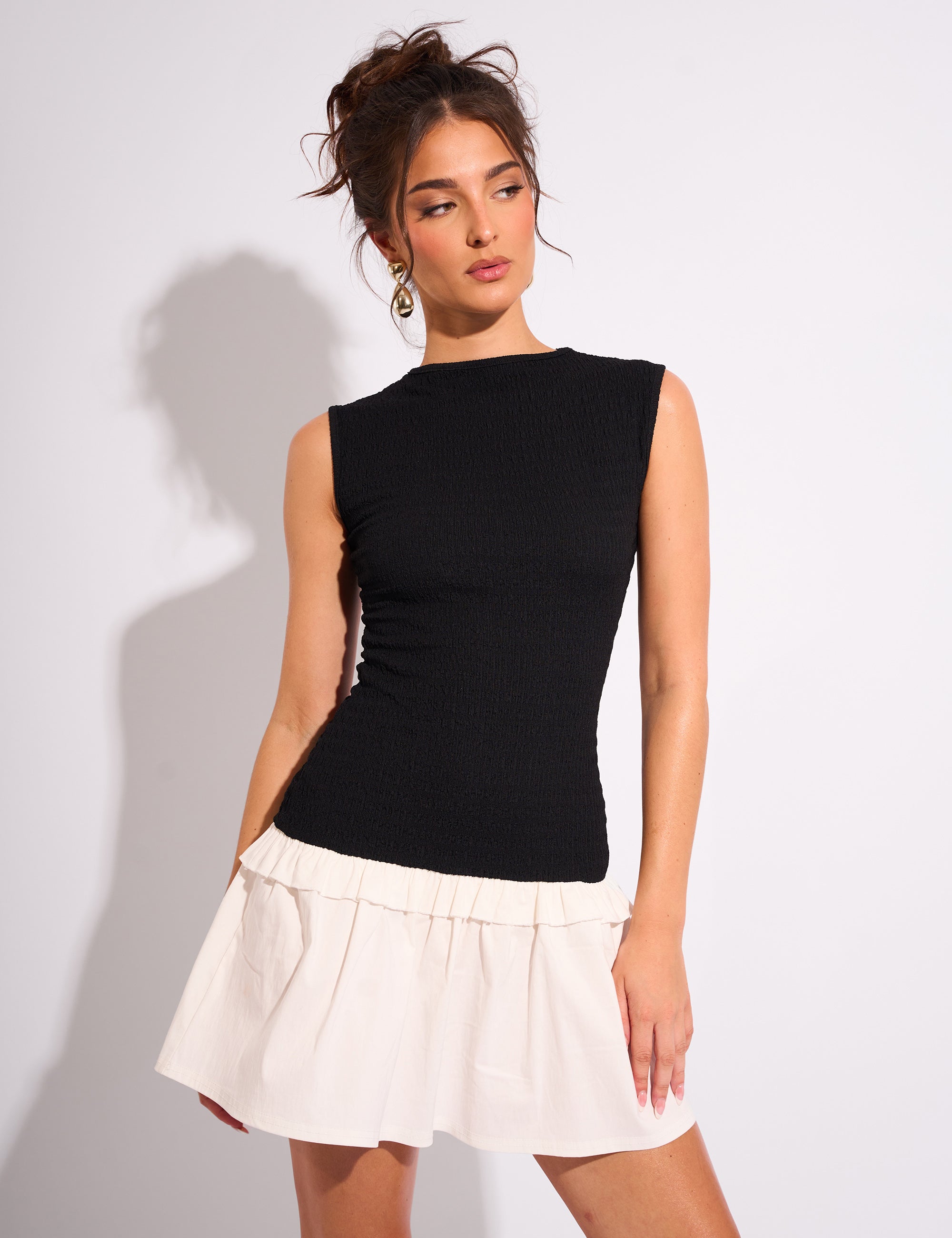 Dropped Waist Contrast Bubble Hem Mini Dress Black White