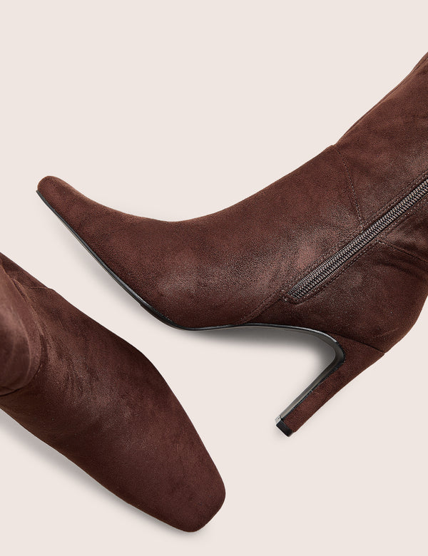 Pose Chocolate Zip Up Knee High Slim Block Heeled Boots