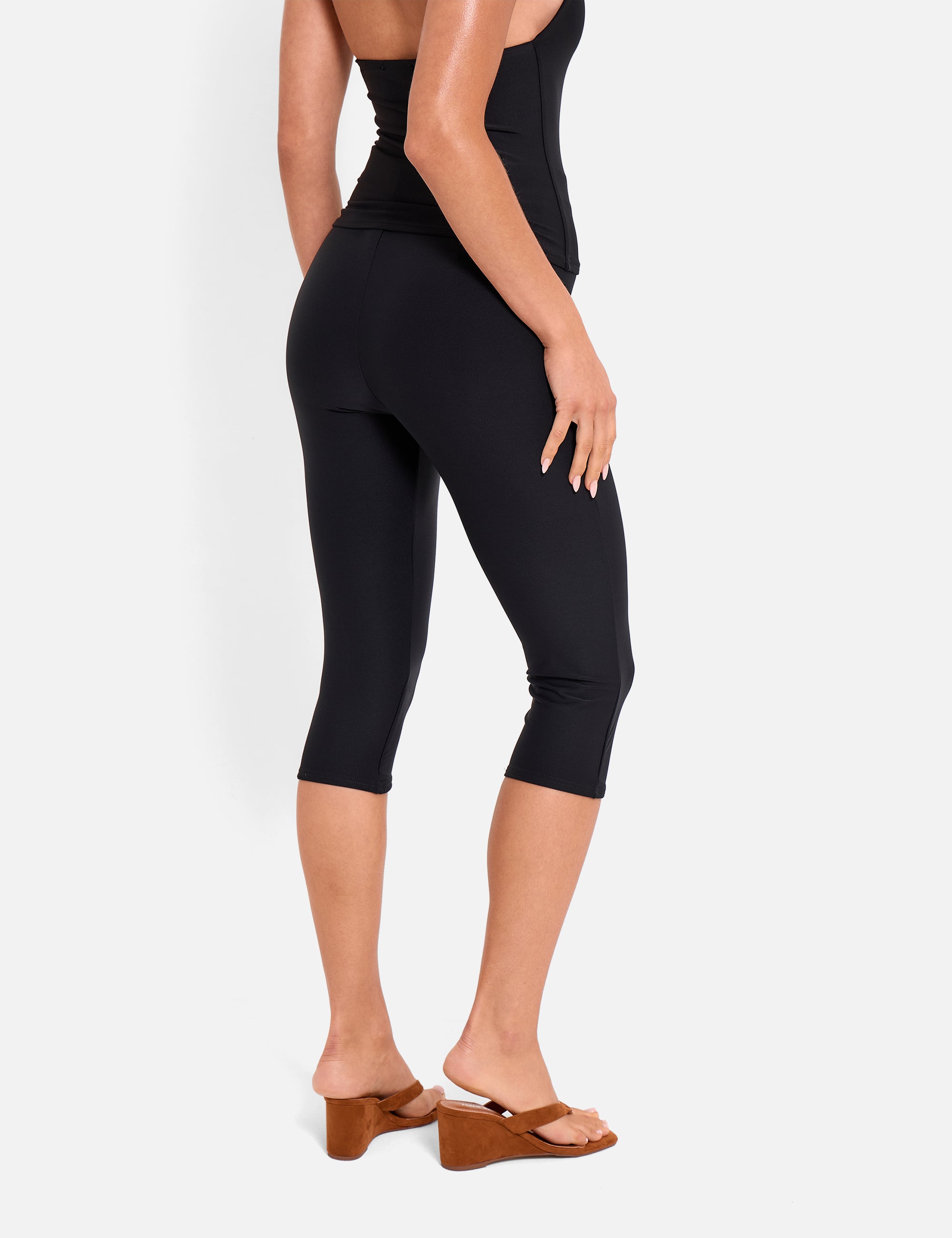 Sansangear CAPRI PANTS 黒 サイズ2ジョ ーツハーフ Sansangear CAPRI