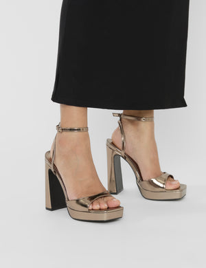 Resist Pewter Metallic Peep Toe Barley There Platform Heels