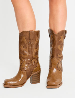 Texas Vintage Western Two Toned Block Heel Ankle Boots