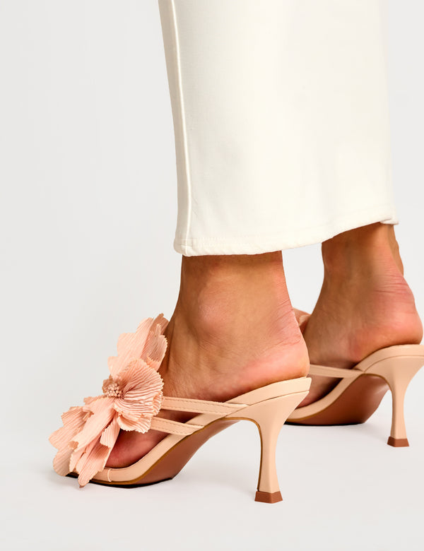 Varley Peach 3-D Flower Mule Mid Heels