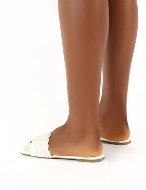 Livin White Square Toe Flat Slider