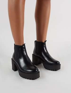 Melia Heeled Chlesea Boots in Black PU
