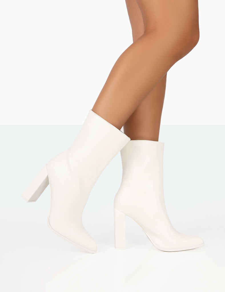 Bravo (Boots Platform Blocks ,  White Boots Ankle Length)