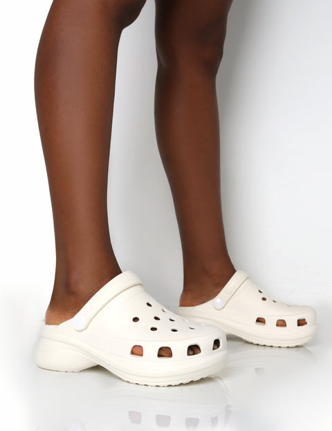 Closed Toe Sandals