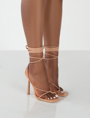 13 hotsell wide heels